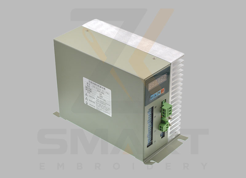 Дахао СД-С100-Ф01 СЕРВО МАЦХИНЕ МАЦХИНЕ МАНИЦХЕР СПРЕМЕ ДИЈЕЛОВИ